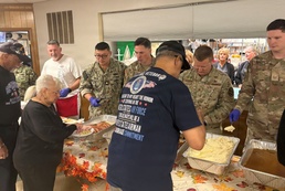DLA service members share holiday spirit with local veterans
