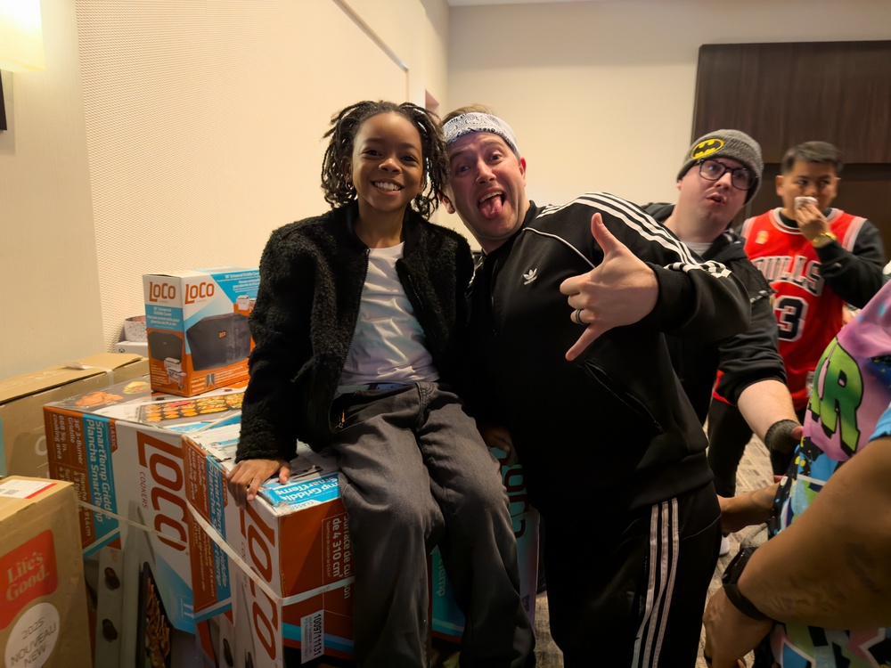 SWESC Morale, Welfare, and Recreation Hosts 2025 '90s-themed Holiday Party