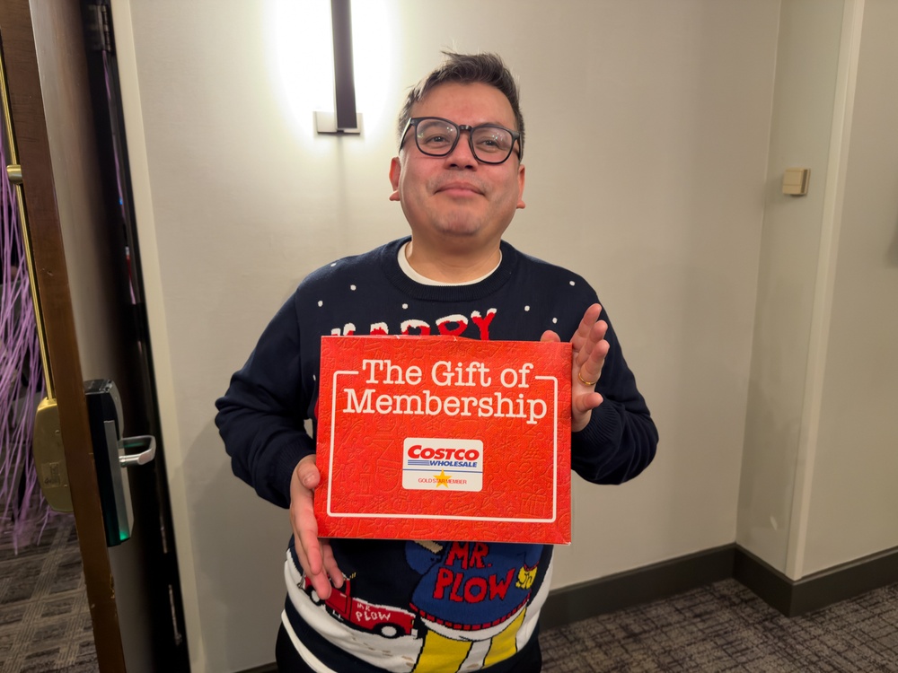 SWESC Morale, Welfare, and Recreation Hosts 2025 '90s-themed Holiday Party