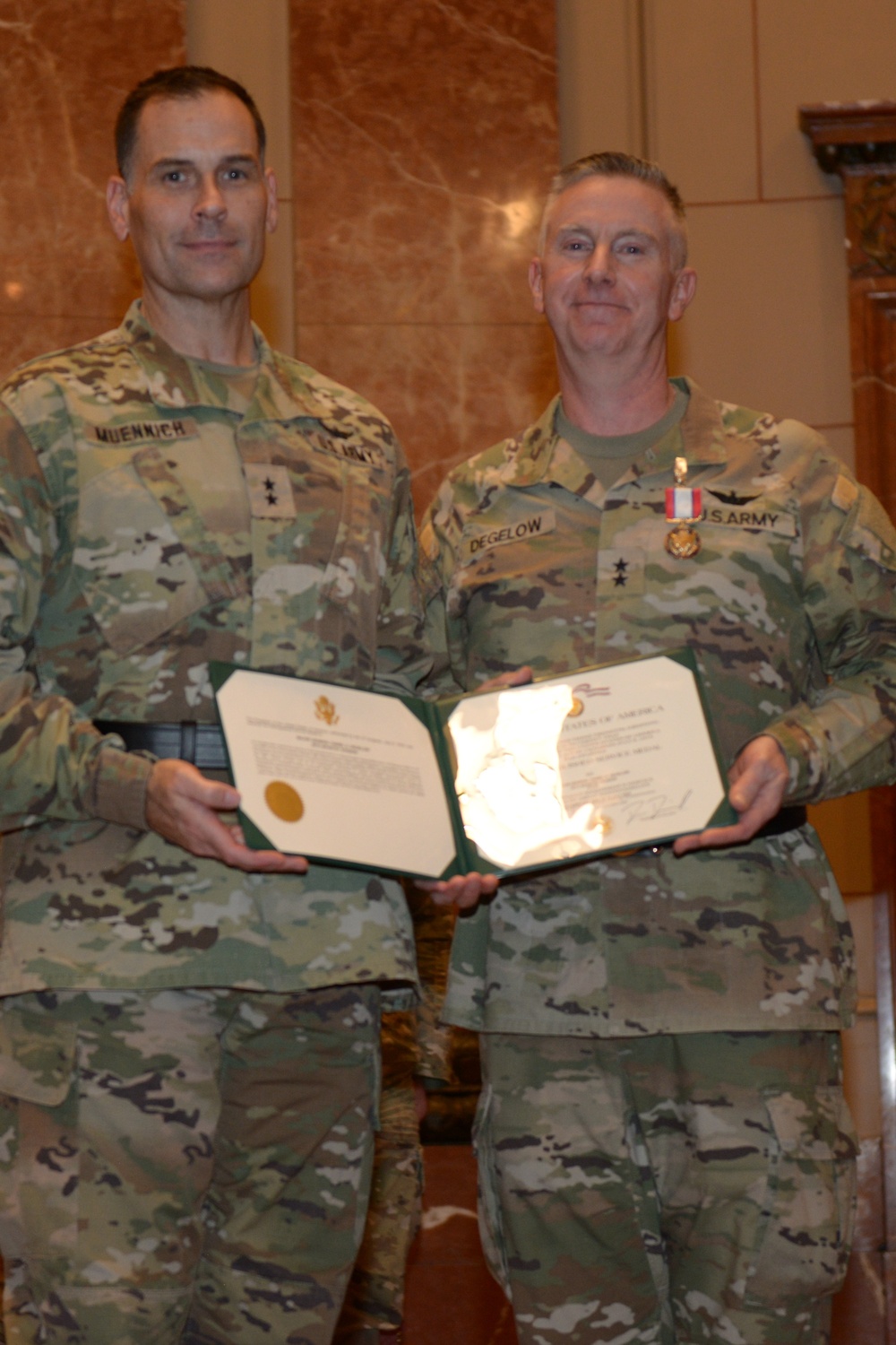 38th ID changes commander during ceremony at the Indiana War Memorial