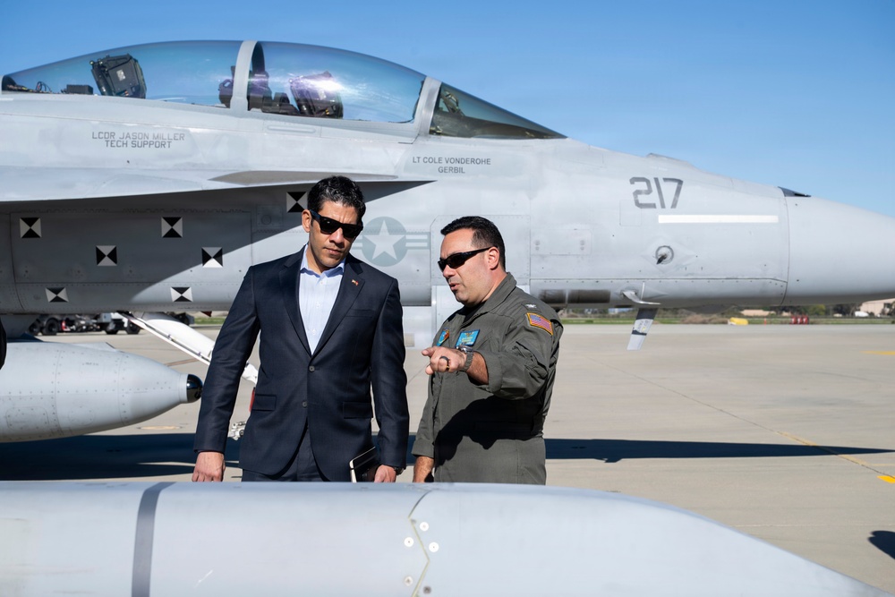 SW Tours NAWCWD, Defense Companies, Delivers RNDF Keynote Address