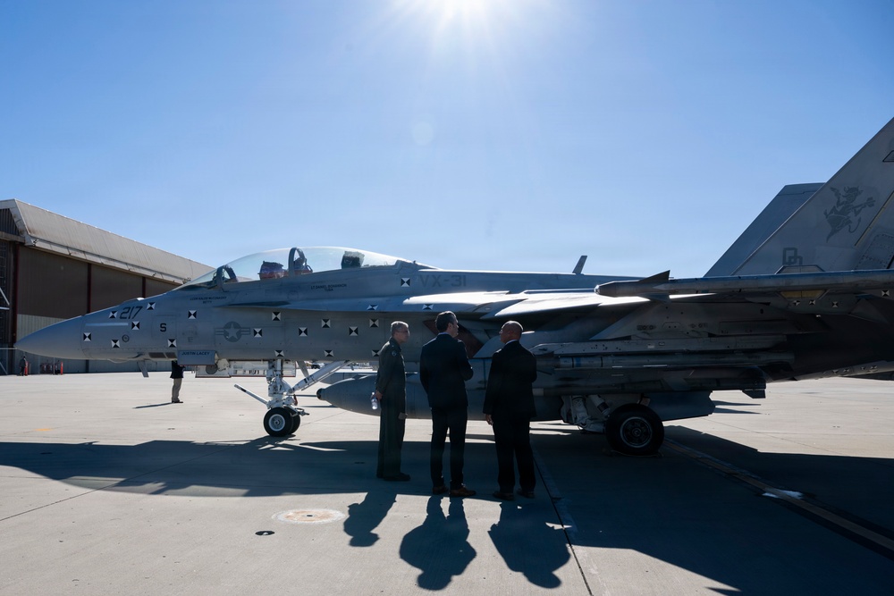 SW Tours NAWCWD, Defense Companies, Delivers RNDF Keynote Address