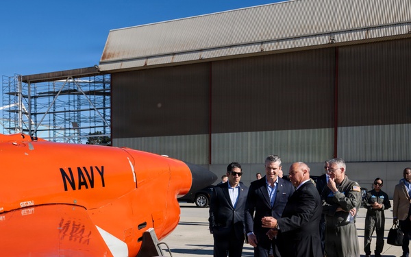 SW Tours NAWCWD, Defense Companies, Delivers RNDF Keynote Address