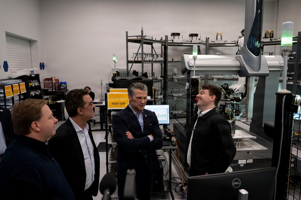 SW Tours NAWCWD, Defense Companies, Delivers RNDF Keynote Address