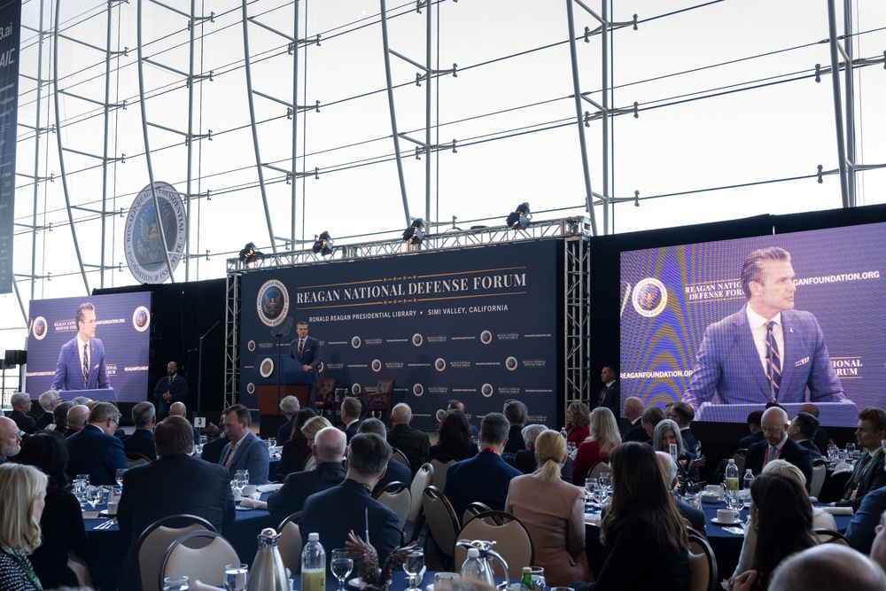 SW Tours NAWCWD, Defense Companies, Delivers RNDF Keynote Address