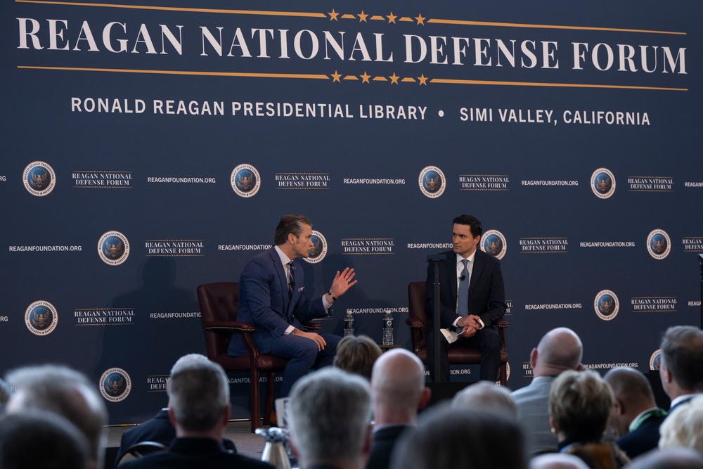 SW Tours NAWCWD, Defense Companies, Delivers RNDF Keynote Address