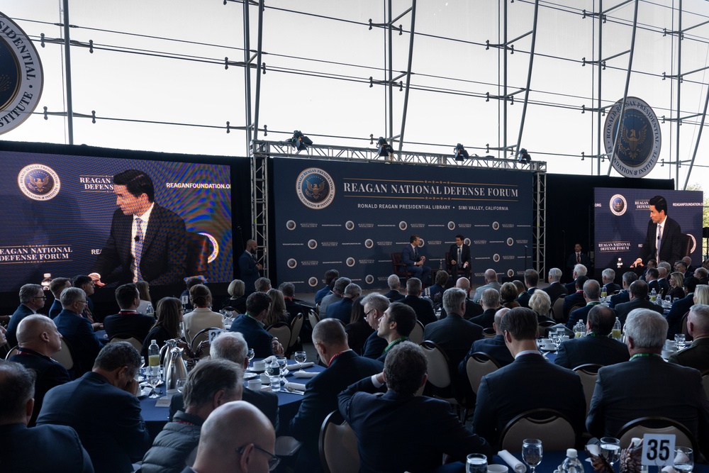 SW Tours NAWCWD, Defense Companies, Delivers RNDF Keynote Address