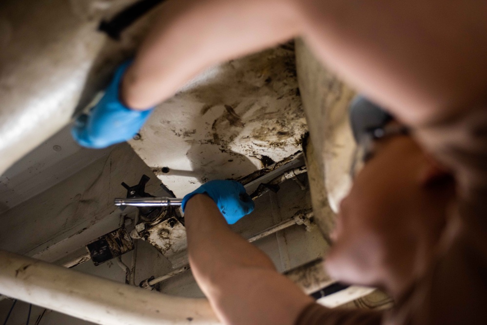 Ronald Reagan Sailors Work Hard During Maintenance Period
