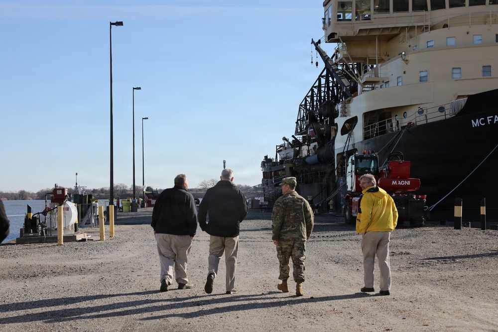 Philadelphia District Dredge McFarland Visit