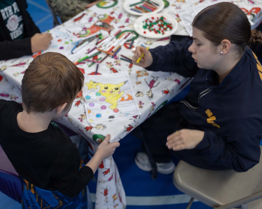 NAS Pensacola MWR Child and Youth Program, Petty Officers Host Local Children for Holiday Event