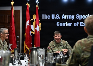 General David M. Hodne Visit to USAJFKSWCS