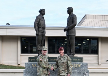 General David M. Hodne Visit to USAJFKSWCS