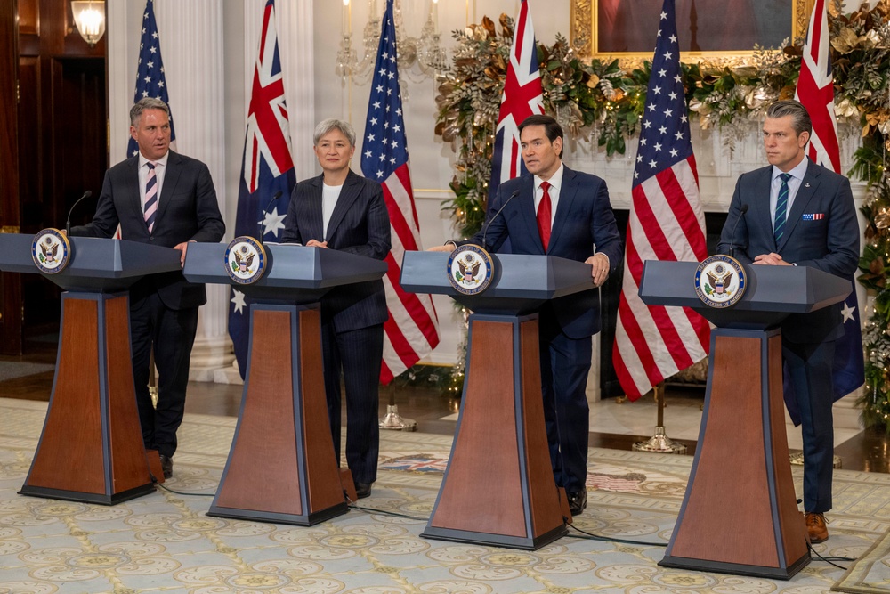 SECWAR, SECSTATE Host Bilat with Australian Counterparts