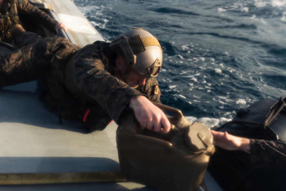 31st MEU | USV and E-CRRC resupply drills