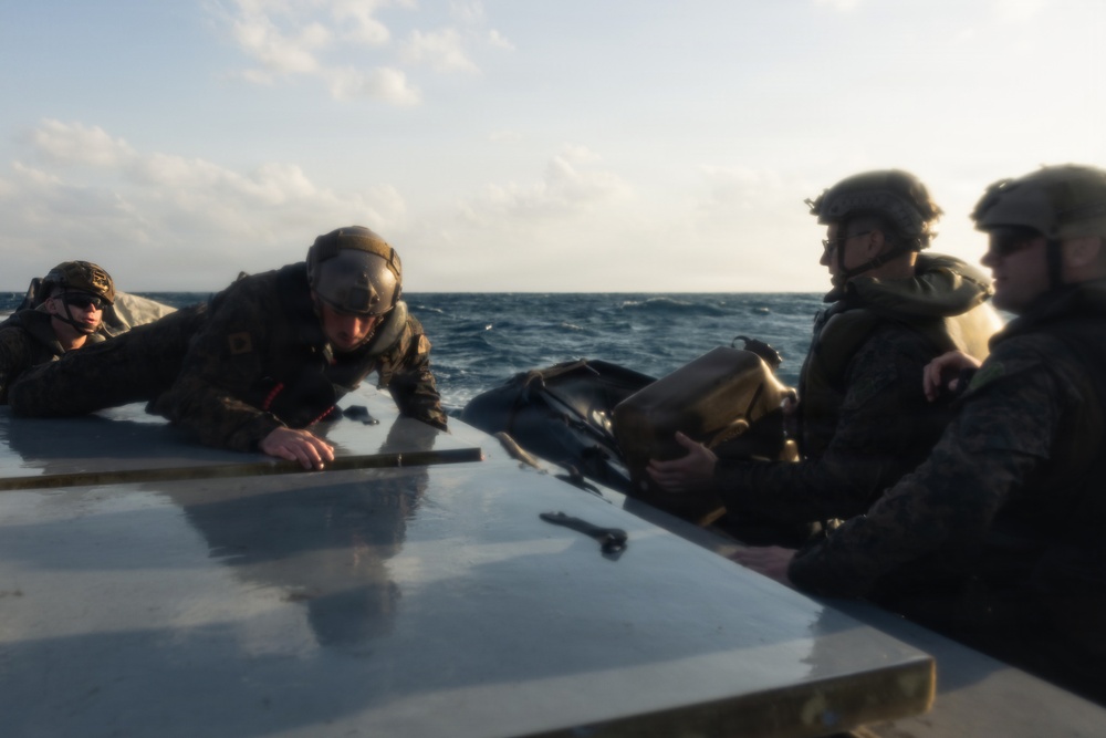 31st MEU | USV and E-CRRC resupply drills