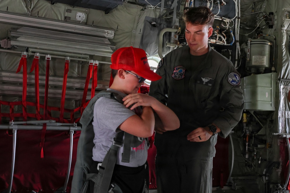 Young Marines Program visits MAG-24