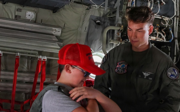 Young Marines Program visits MAG-24