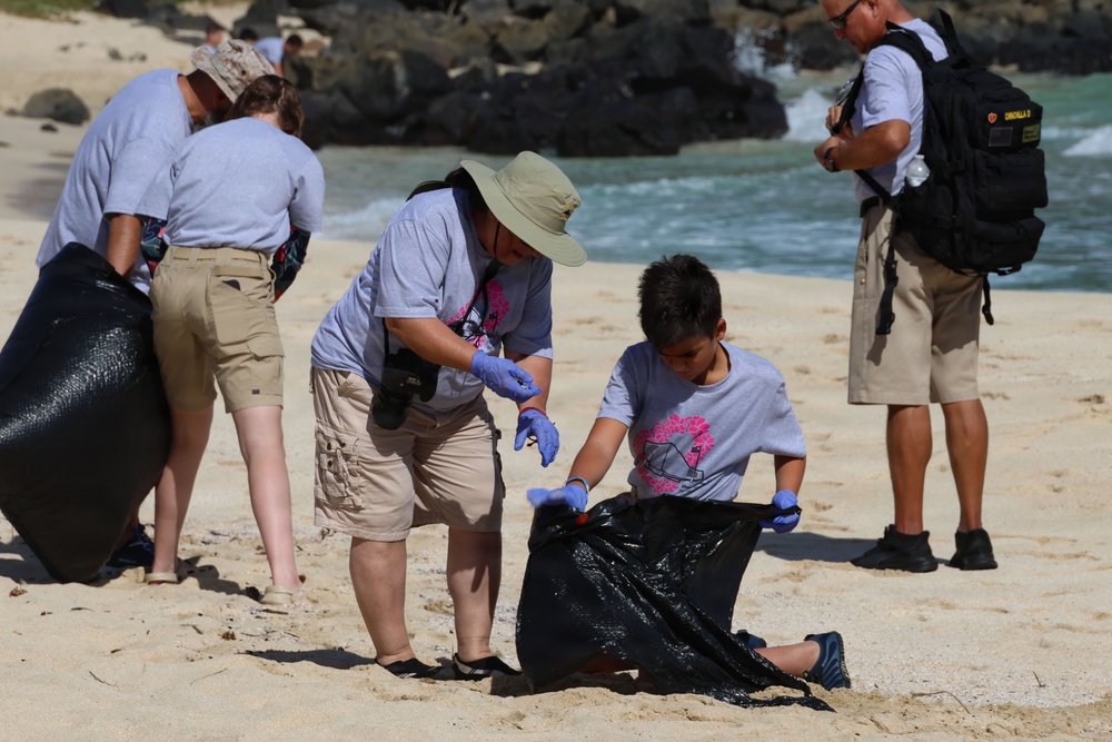 Young Marines Program visits MAG-24