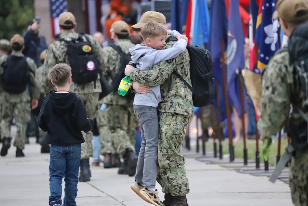 CAG 17 Returns to NAS Lemoore