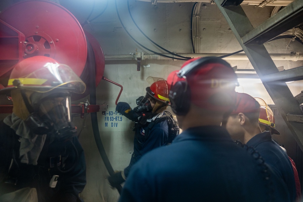 USS San Antonio Conducts Damage Control Training