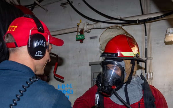 USS San Antonio Conducts Damage Control Training