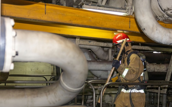 USS San Antonio Conducts Damage Control Training