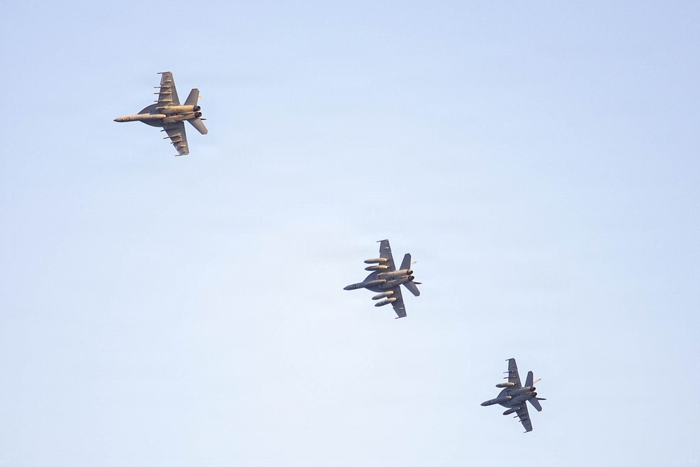 CVW-5 Pilots return to MCAS Iwakuni