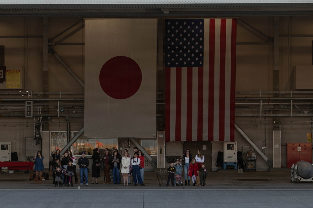 CVW-5 Pilots return to MCAS Iwakuni