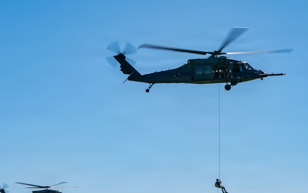 Steel Knight 25: Fast Roping and Hoist Training