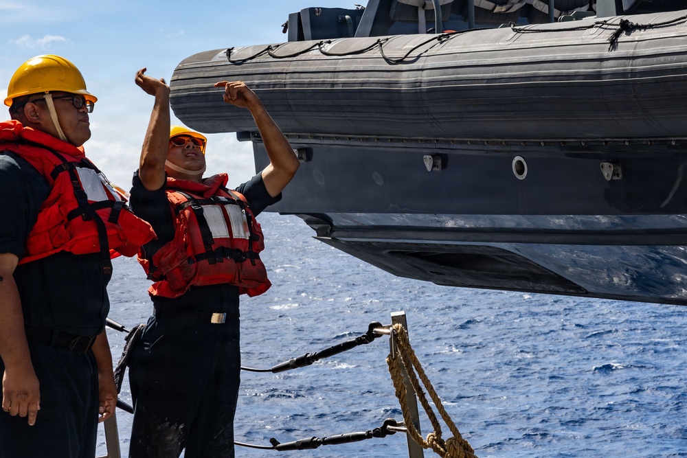 USS San Antonio Conducts Fast Rope Training Evolution