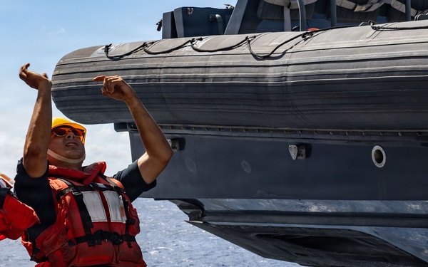 USS San Antonio Conducts Fast Rope Training Evolution