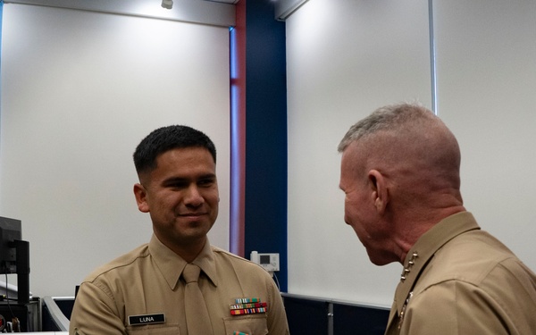 The 39th Commandant of the Marine Corps visits Recruiting Station Los Angeles