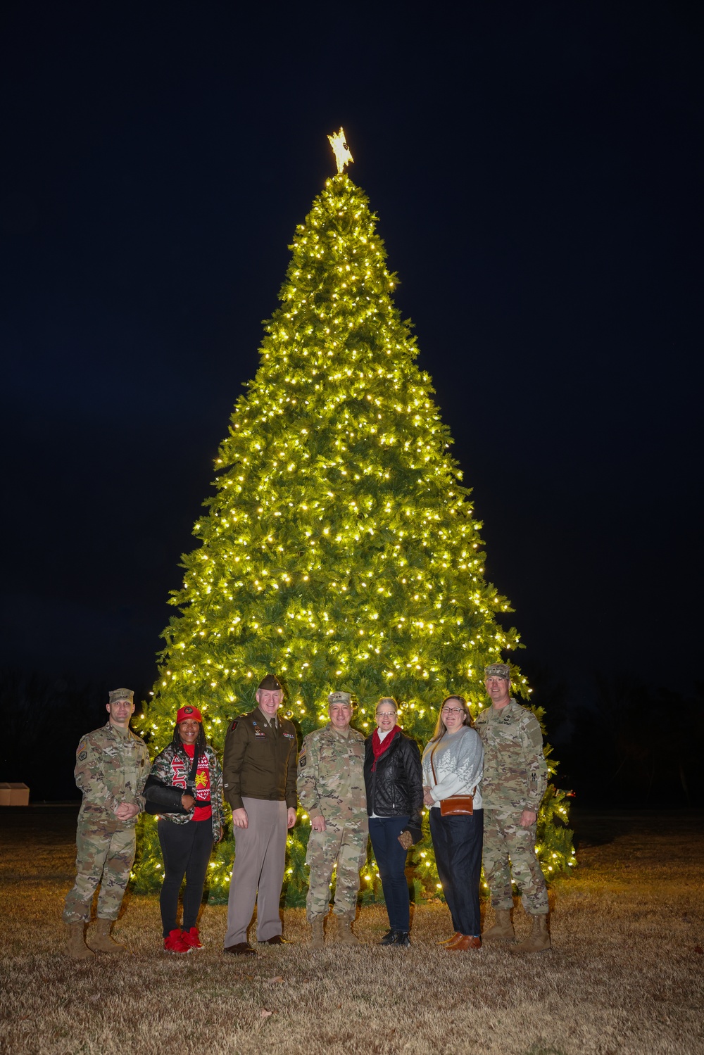 Fort Lee Community Welcomes Holiday Season at Annual Grand Illumination Ceremony