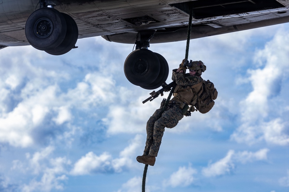 USS San Antonio Conducts Fast Rope Training Evolution