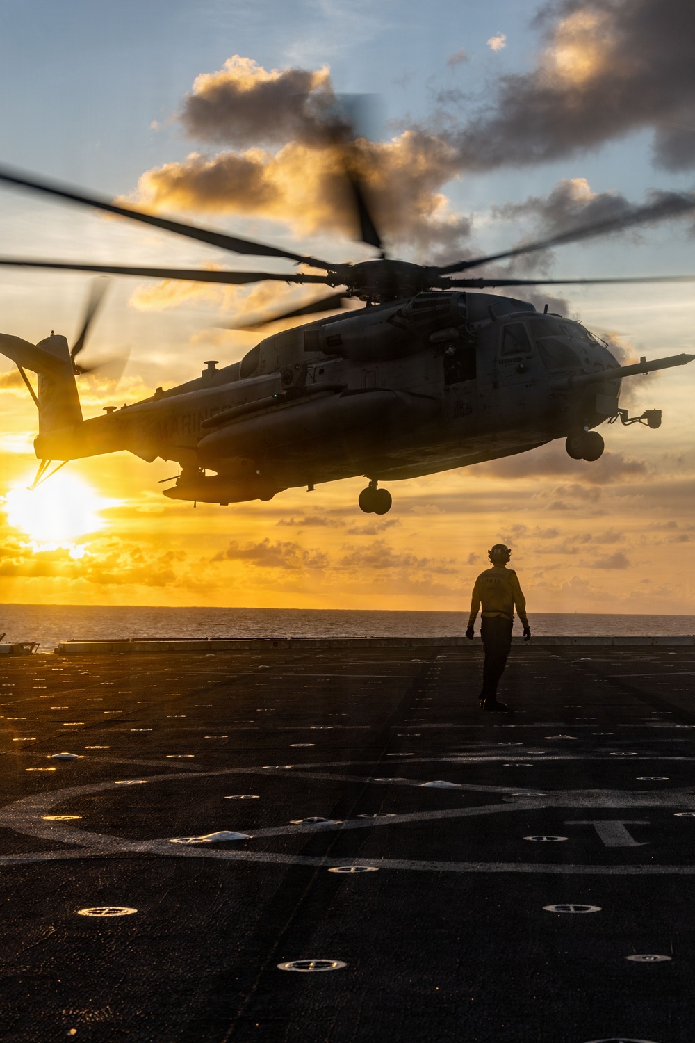USS San Antonio Conducts Fast Rope Training Evolution