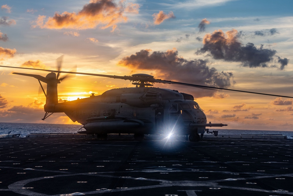 USS San Antonio Conducts Fast Rope Training Evolution