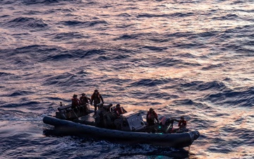 USS San Antonio Conducts Fast Rope Training Evolution