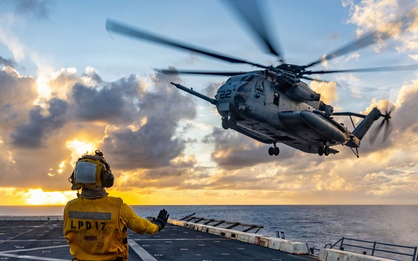 USS San Antonio (LPD 17) conducts flight operations