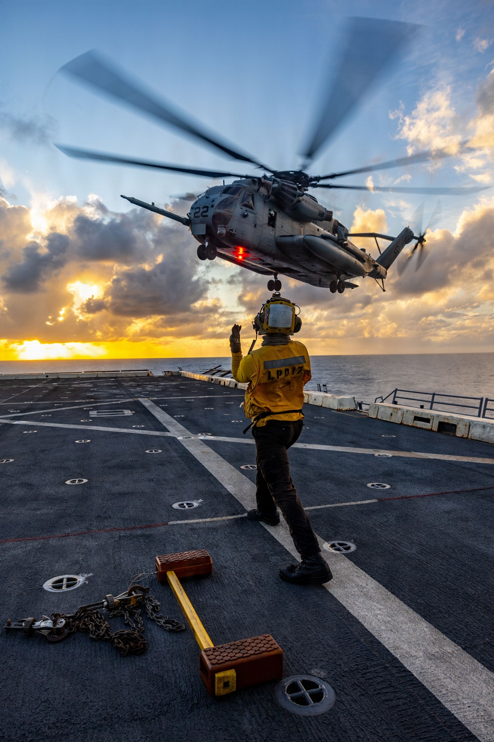 USS San Antonio (LPD 17) conducts flight operations