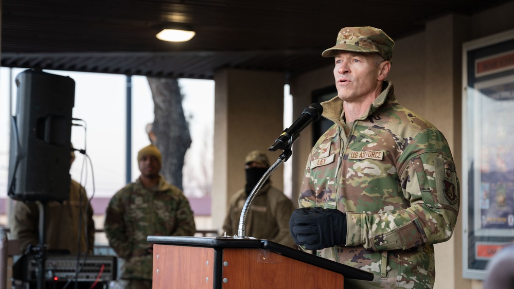 Team Osan celebrates annual Christmas tree lighting