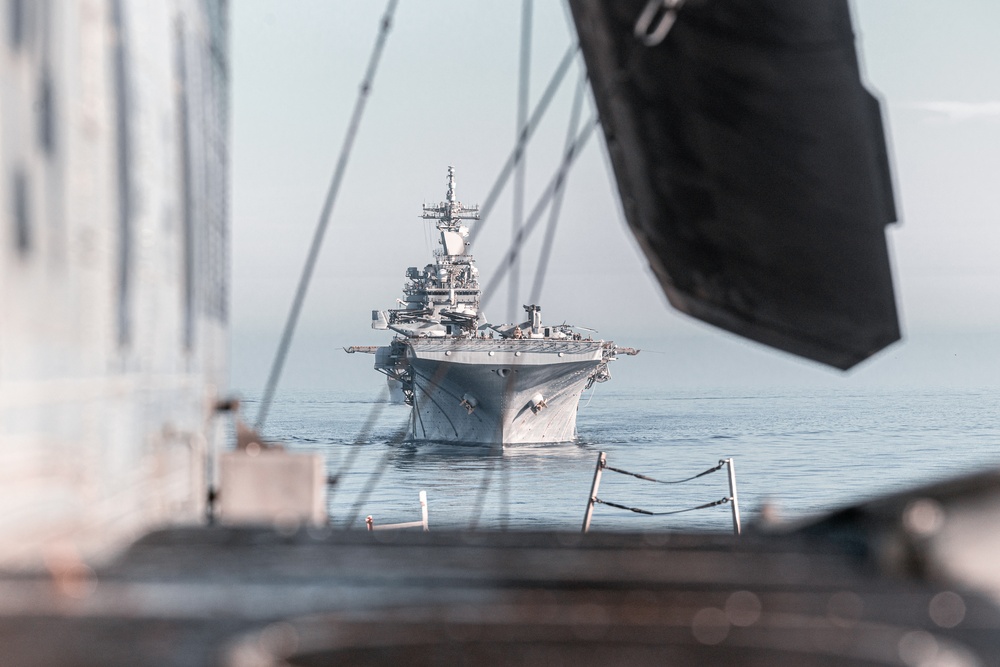 BOXARG and 11th MEU Marines, Sailors Conduct a Simulated Strait Transit