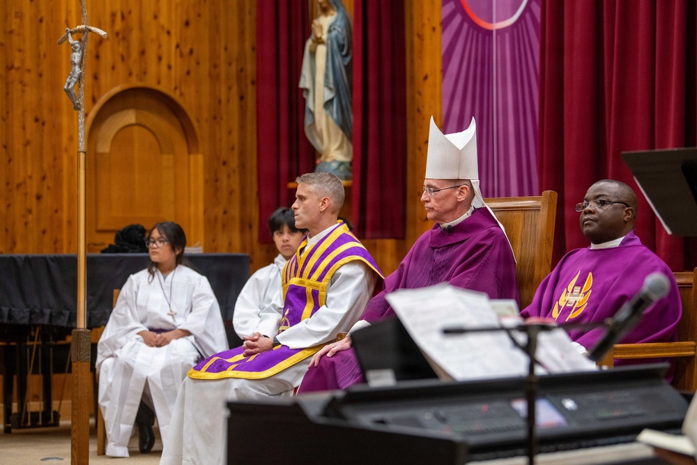 Bishop William Muhm Visits NAF Atsugi