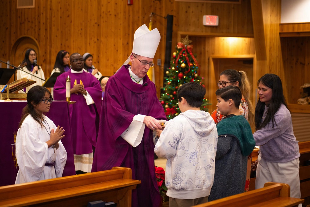 Bishop William Muhm Visits NAF Atsugi