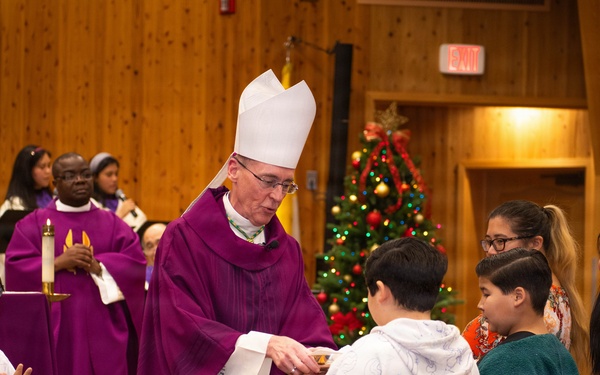 Bishop William Muhm Visits NAF Atsugi