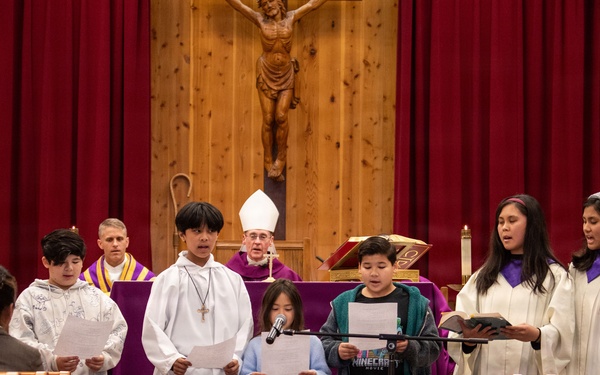 Bishop William Muhm Visits NAF Atsugi