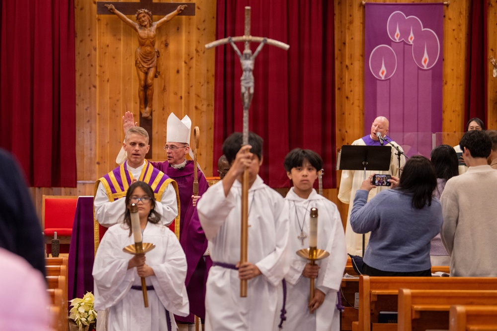 Bishop William Muhm Visits NAF Atsugi