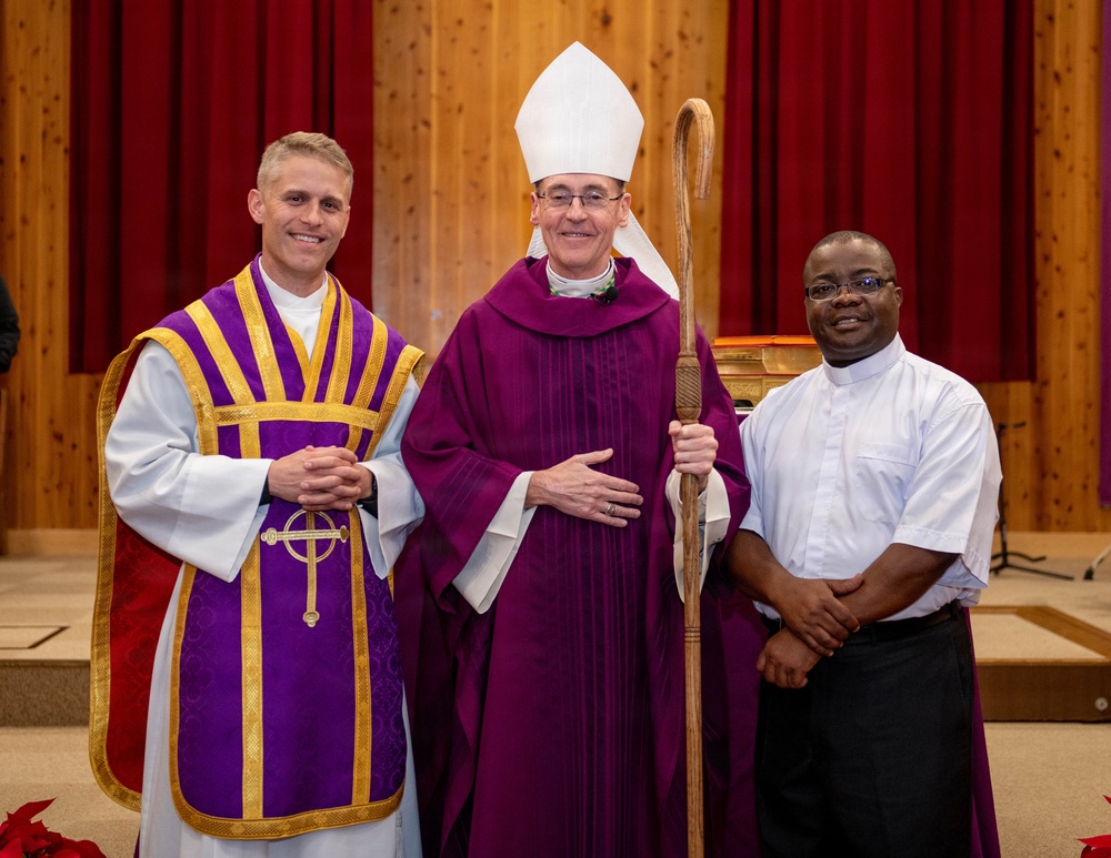 Bishop William Muhm Visits NAF Atsugi