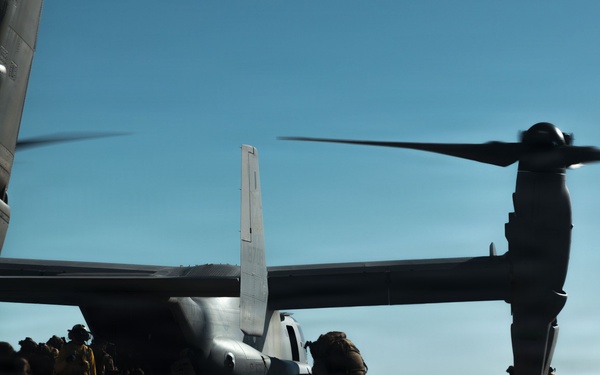 11th MEU Reconnaissance Marines, Sailors depart USS Boxer