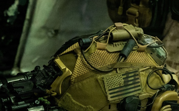 11th MEU Reconnaissance Marines, Sailors depart USS Boxer