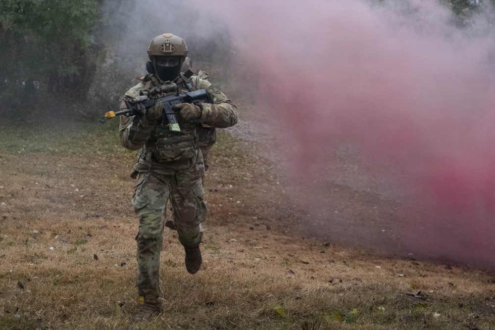 Wolf Pack defenders conduct field training exercise with OPFOR